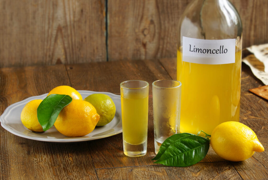 Limoncello er en italiensk citronlikør